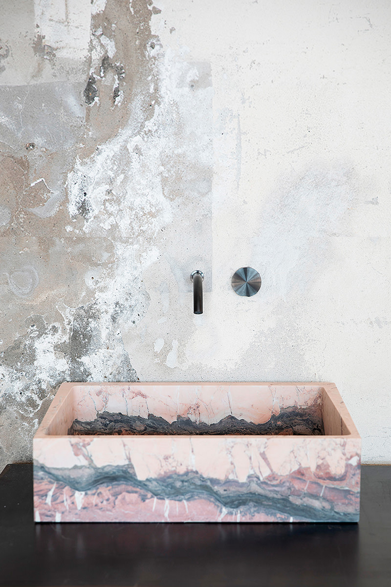 Breccia Medicea dell'Acquasanta sink AQ001