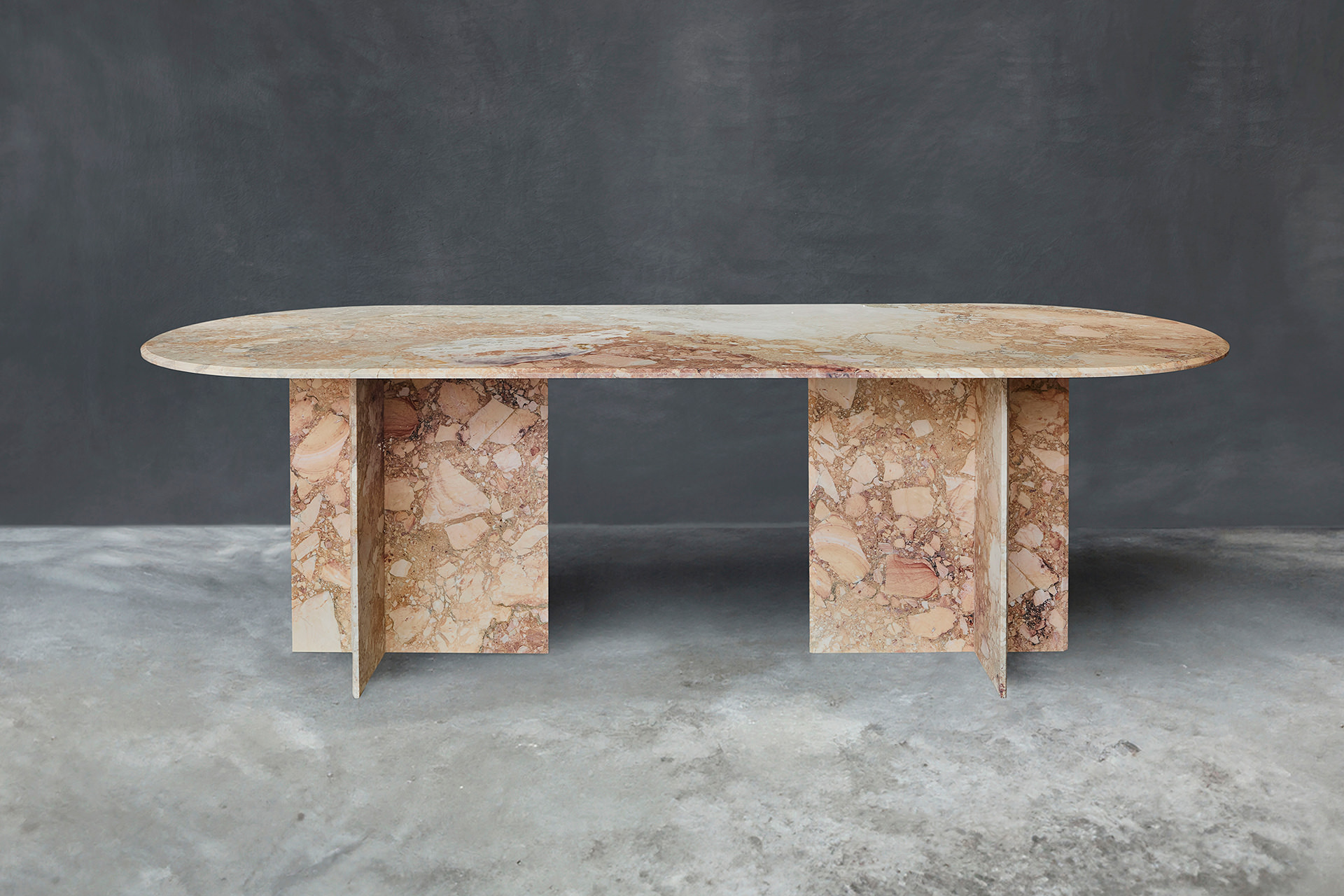 NM3 Breccia Arlecchina dining dable
